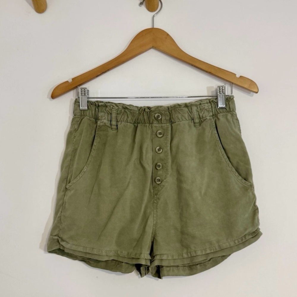 Bella Dahl Pull On Button Front Paperbag Olive Green Relaxed Fit Shorts Size XS - Picture 2 of 8